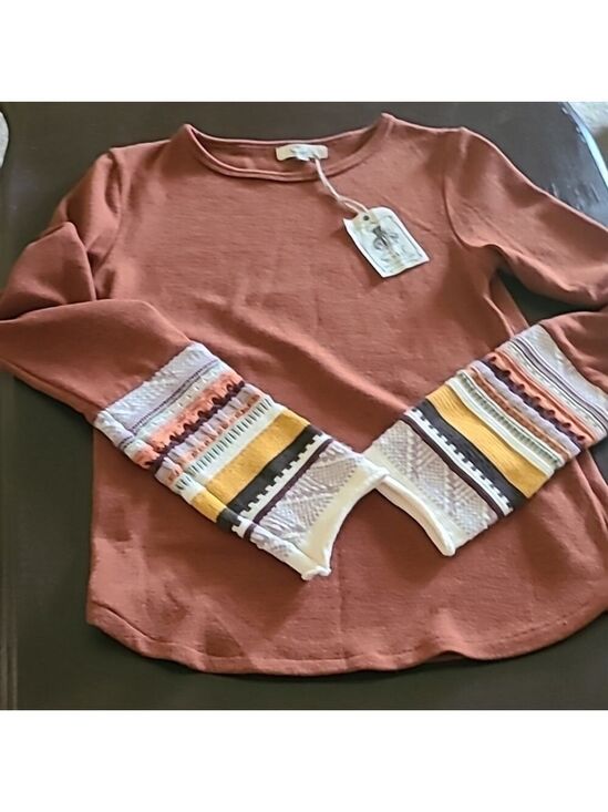 Easel For Angels Tops - Easel for Angels from Los Angeles sz. S. Rust with Crochet sleeves. (#1302)